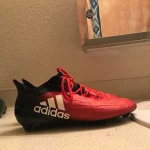 Adidas cleats size 10